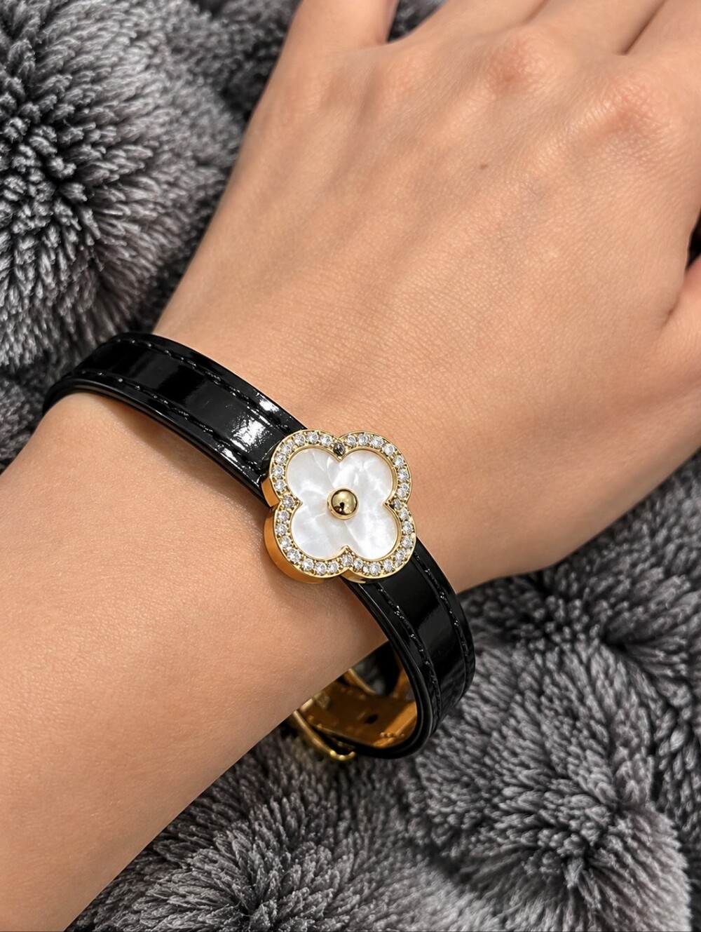 Elegant Black Leather Bracelet with Mother-of-Pearl Clover Accent